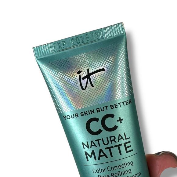 iT Cosmetics NEW CC+ Cream Natural Matte 16HR Tan Rich Foundation with SPF 40 - Picture 7 of 8